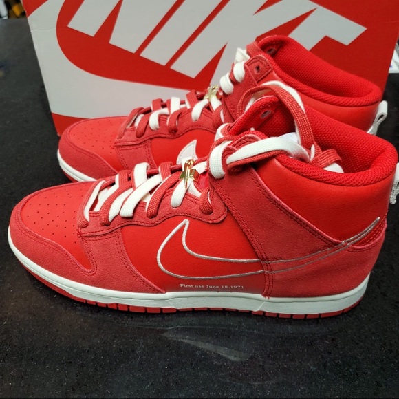 Sz 11 Nike dunks red - Picture 2 of 9